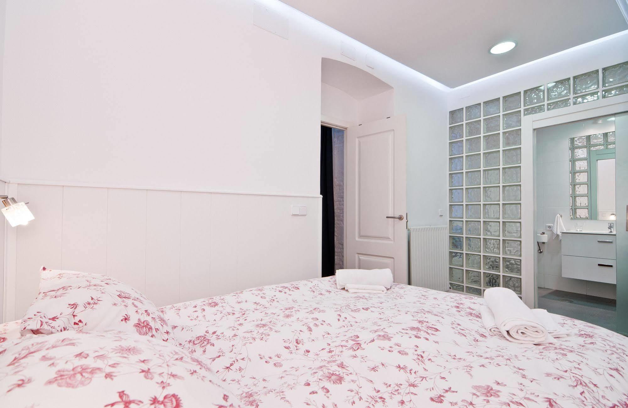 Apartamento Retiro Madrid Exterior foto
